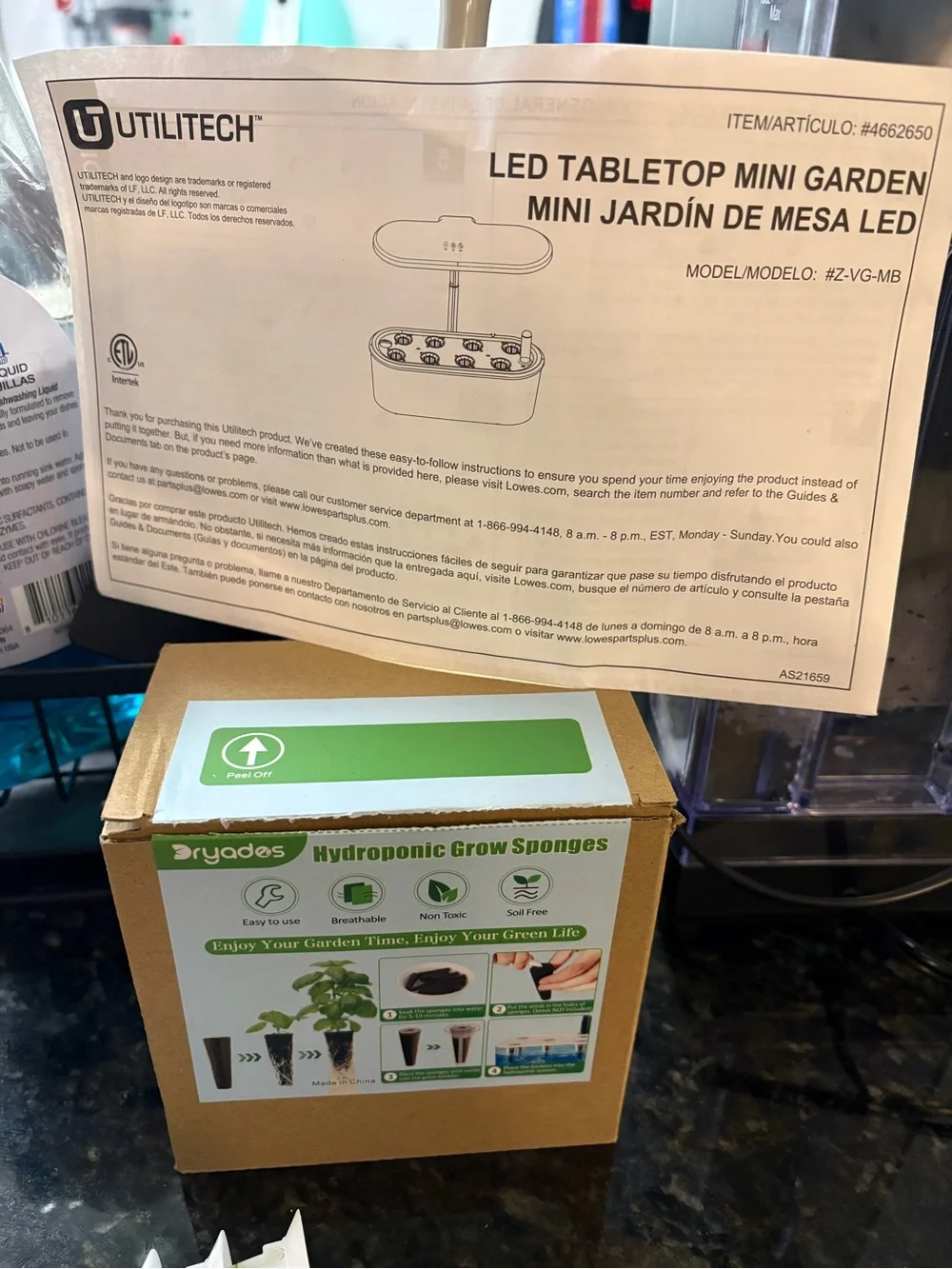 White Hydroponic Indoor Garden Kit with LED Lid - Unbranded